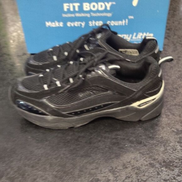 Cheeks Black Sneakers for Women - Picture 5 of 7